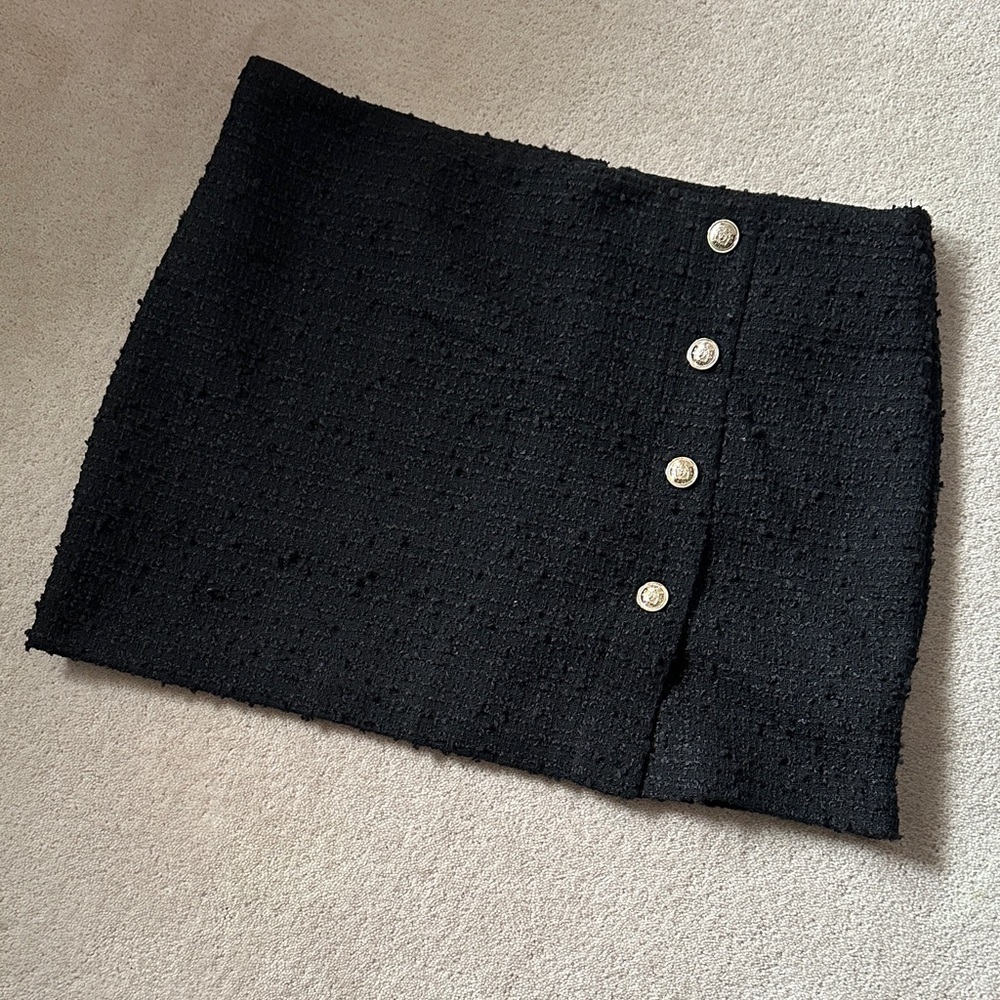 H&M Elegant Black Tweed Skirt with Button Detail!